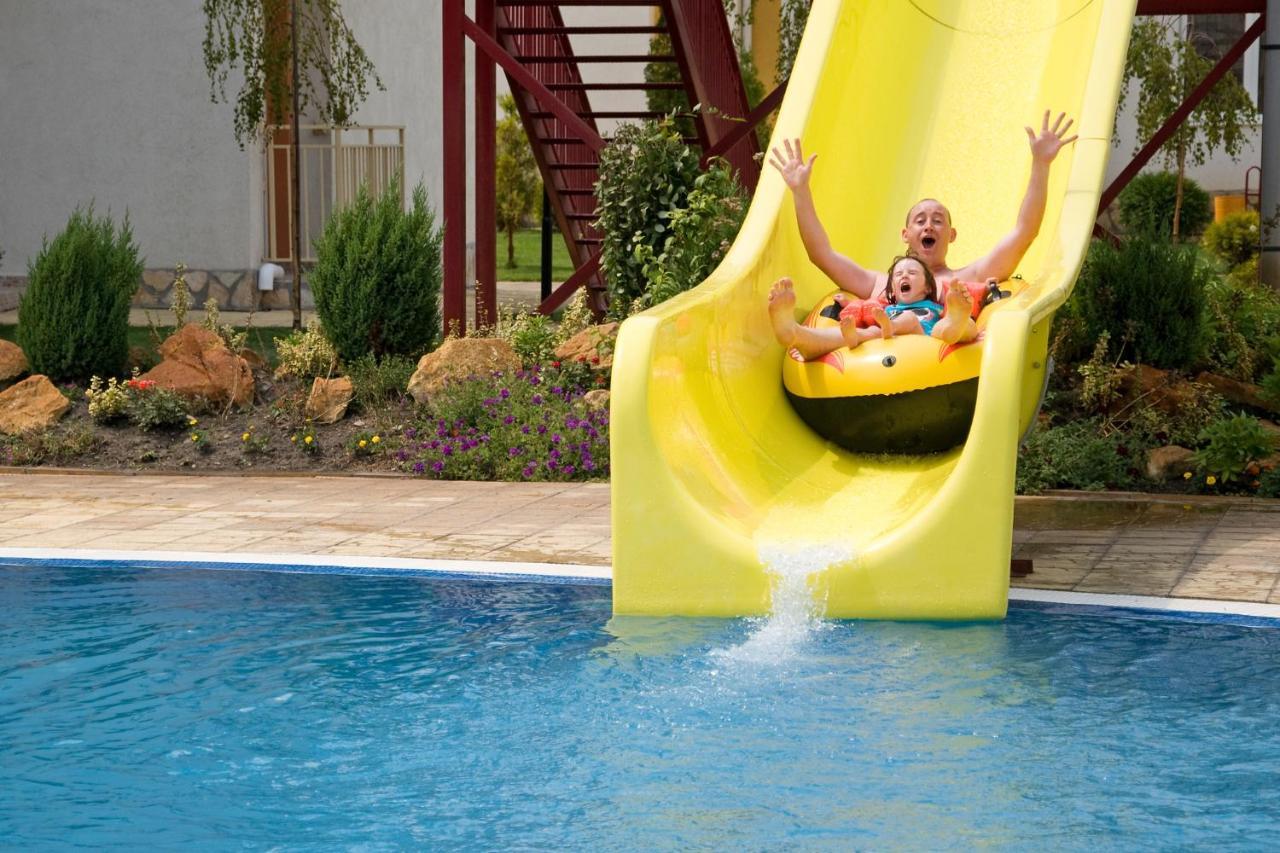 Holiday Apartments Next To Action Aquapark Sunny Beach Exterior photo